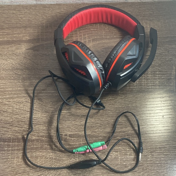 EUC Bundle Of 3 PS4 Headphones & Call of Duty 3&4 - Picture 7 of 10